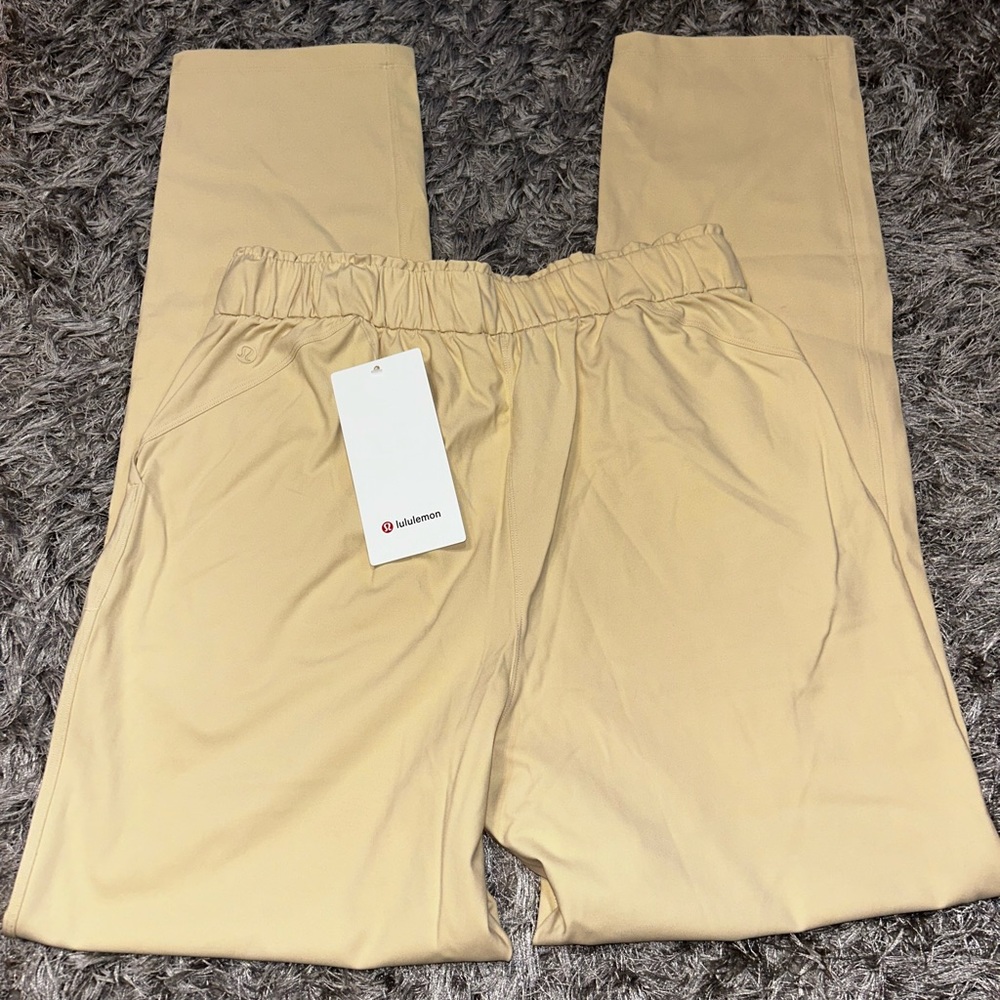 Lululemon High Rise stretch pants - 8
